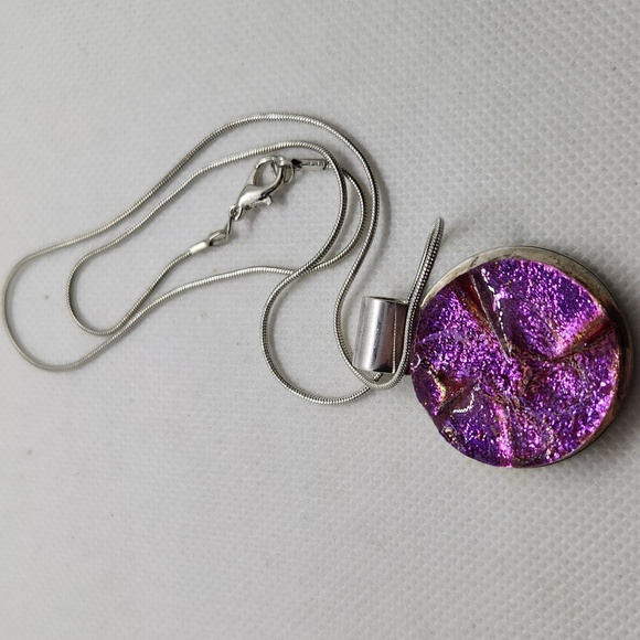 Sterling dichronic glass pendant/chain